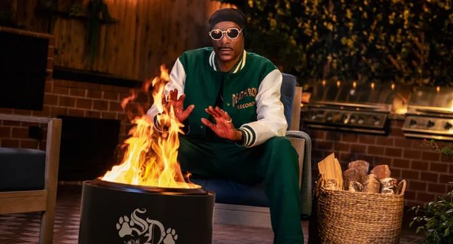 Nie, Snoop Dogg nie rzucił palenia. To kampania reklamowa