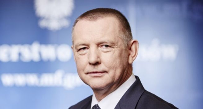 Szef NIK pozwie „Superwizjer” TVN za reportaż o jego finansach i hotelu na godziny. Dziennikarze chwalą materiał