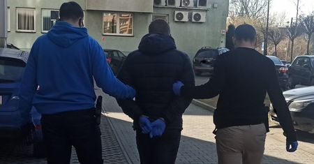Matka pomogła zatrzymać pedofila. Chciał wykorzystać jej córkę