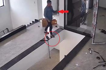 Szedł i patrzył w telefon. Dramat na budowie. Film mówi wszystko