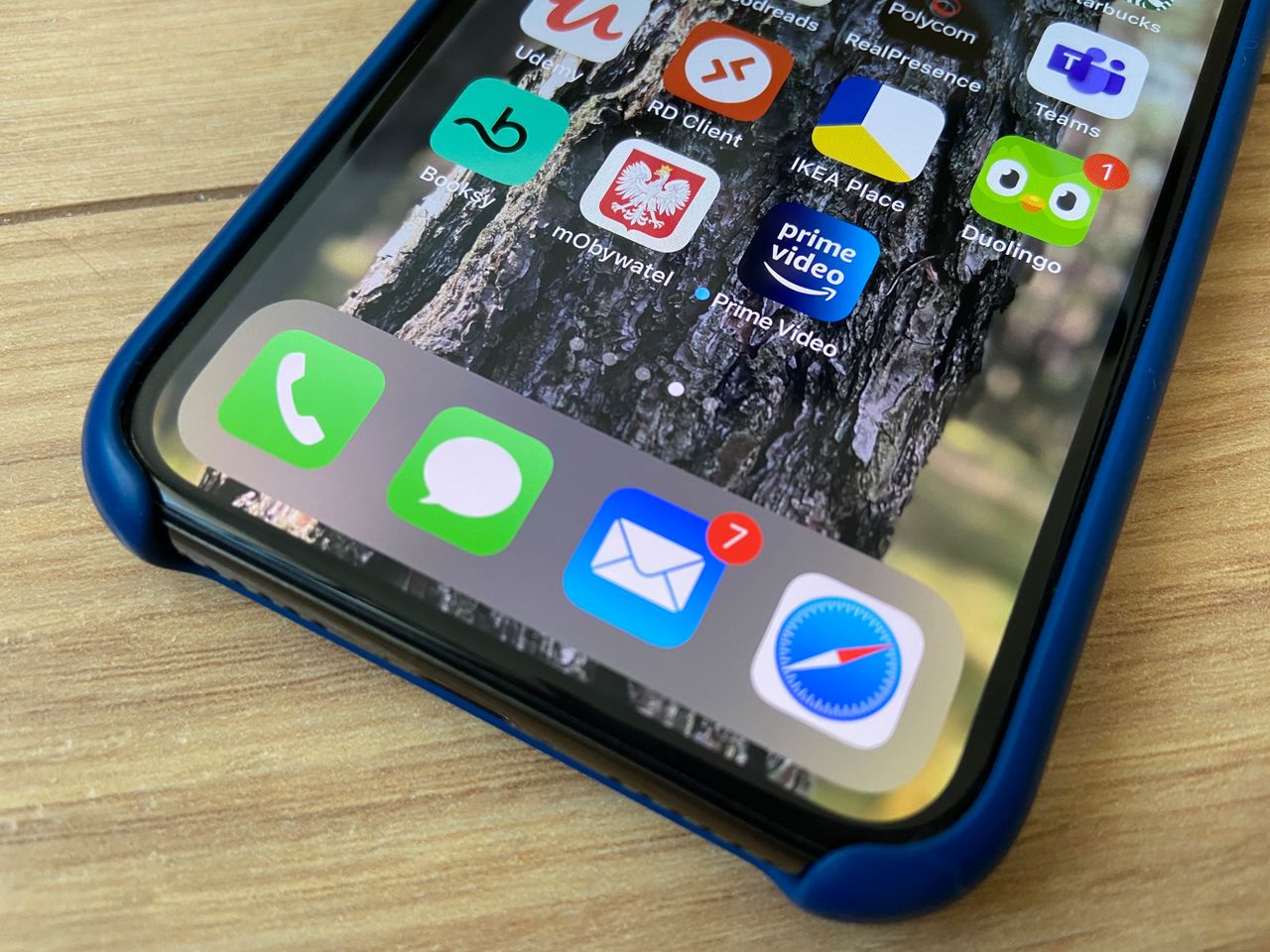 iPhone. Czy wiesz co oznacza ta kropka?