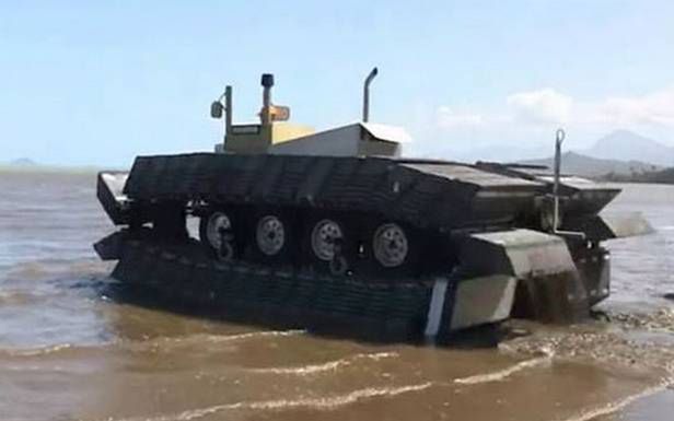 CAAT (Captive Air Amphibious Transporter) (Fot. Dvice.com)