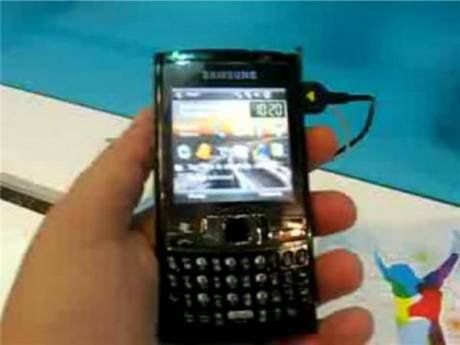 Nowy smartfon Samsunga z kursorem myszki