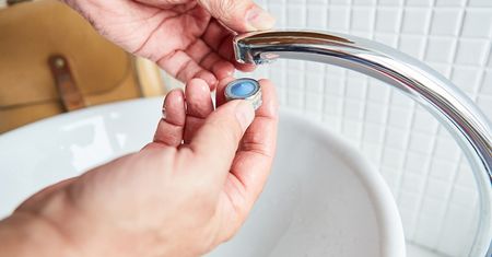 Jak oszczędzać wodę w łazience? Tyle kosztują najprostsze rozwiązania