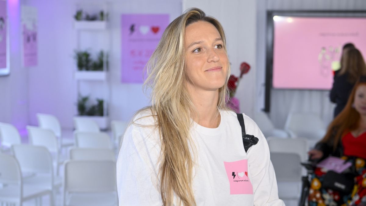 Żebrowska pochwaliła się na Instagramie nową fotką. Porównała ją ze zdjęciem z 2017 roku