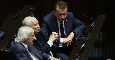 Wewnętrzne napięcia w PiS. Media o kulisach spotkania