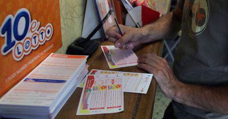 Zakreślili te 6 liczb. Podzielą między siebie prawie 400 mln euro