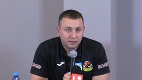 "Nie uśmiechaj się głupio". Ostre starcie prezesa z kibicami. Padły wulgaryzmy