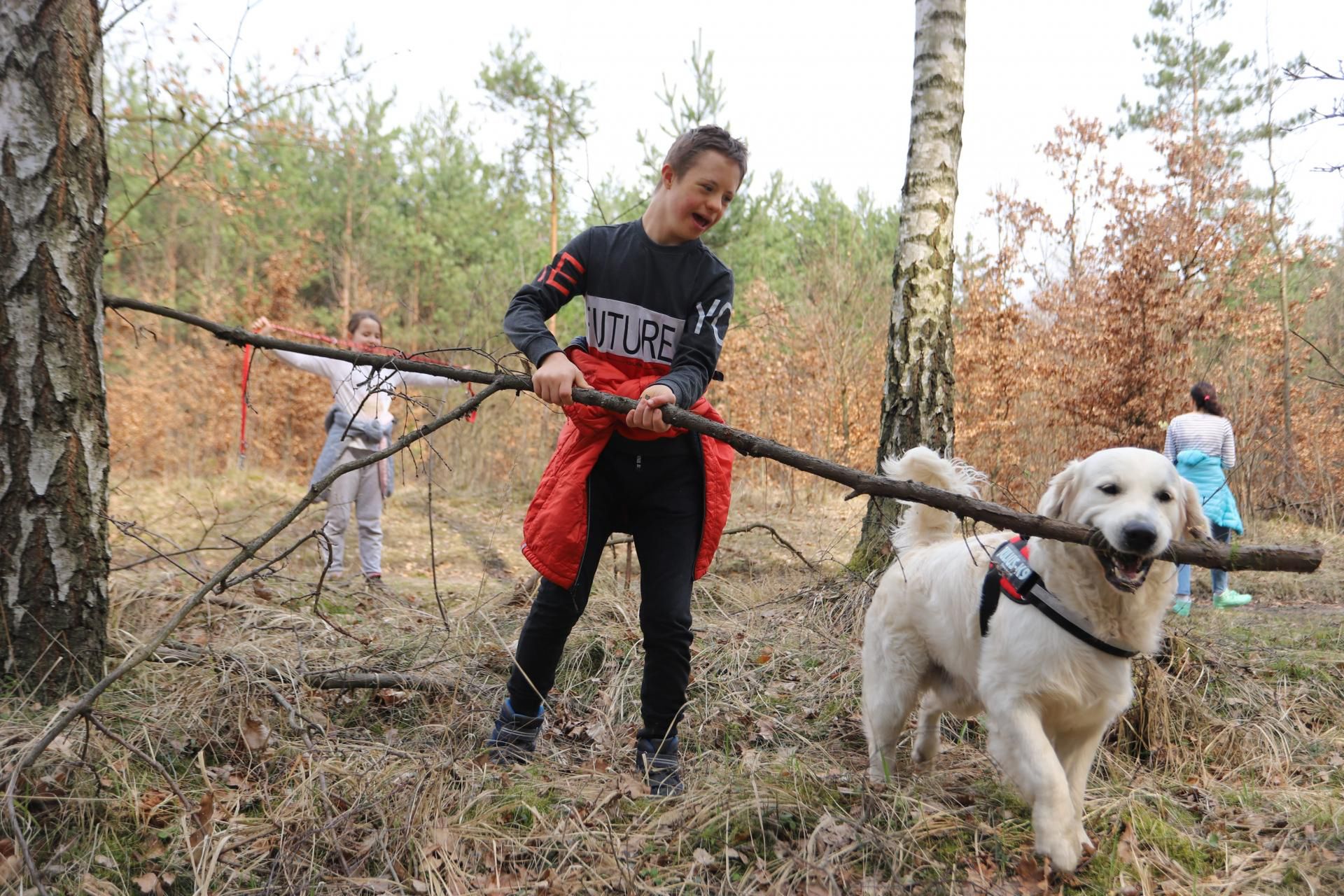 Okar jest bardzo sprawny fizycznie