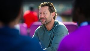 Przyłapany. Oto gdzie wybrał się trener Świątek