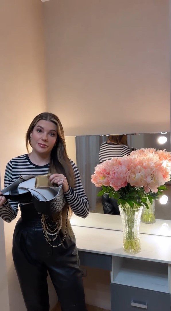 Rosyjskie influencerki niszczą torebki Chanel