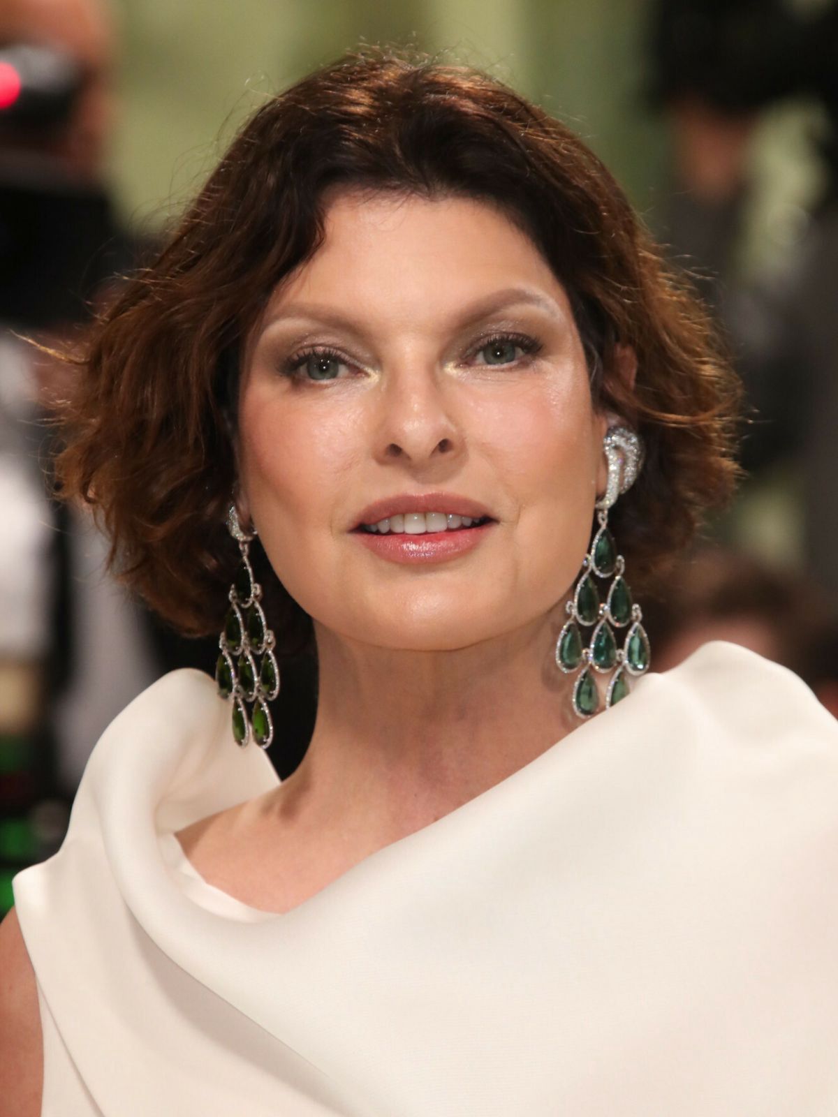 The source text is already in English, so I will not translate it. The text is "Linda Evangelista".