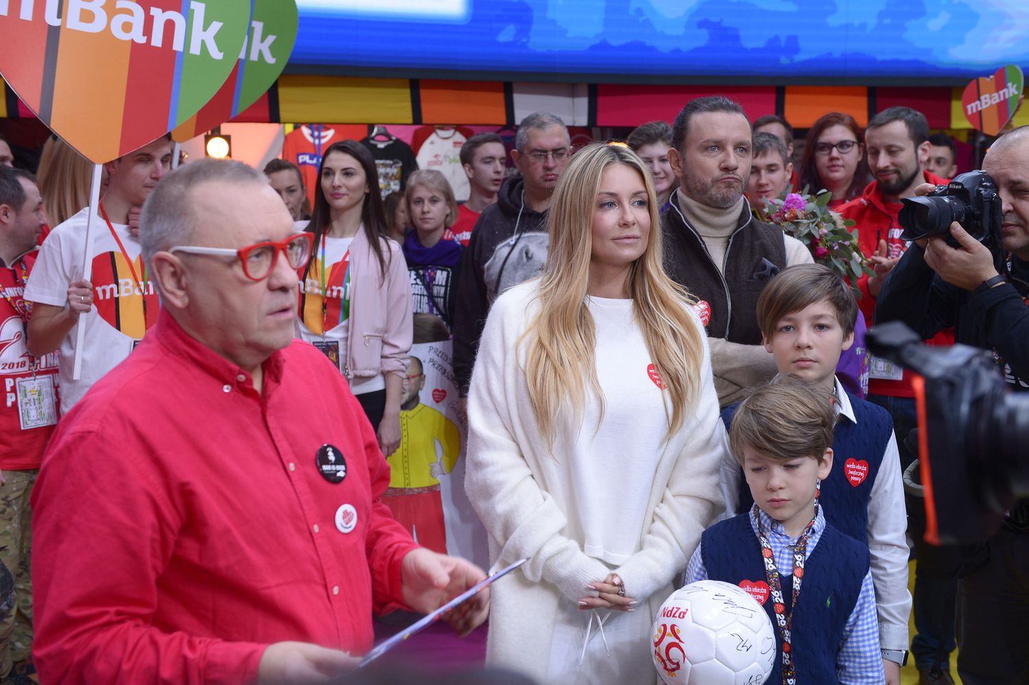 Małgorzata Rozenek z synami i Radosławem Majdanem na finale WOŚP