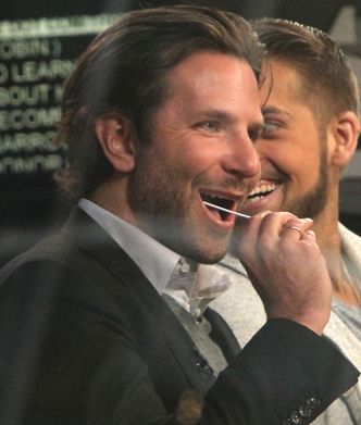 Bradley Cooper w serialu na podstawie "Jestem bogiem". Zobacz zwiastun!