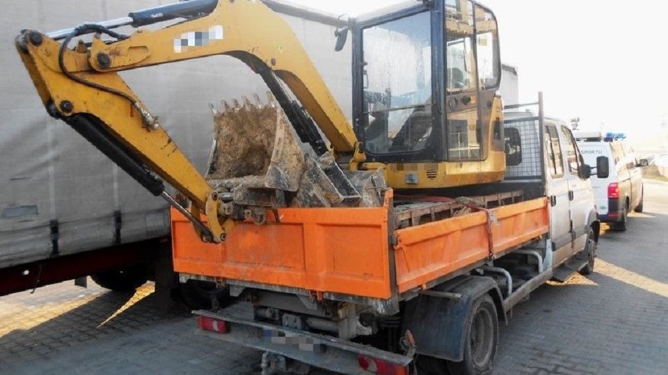 Ciężki ładunek nie został właściwie zabezpieczony.