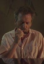 "Dr House": Hugh Laurie uczy się śpiewu na You Tube