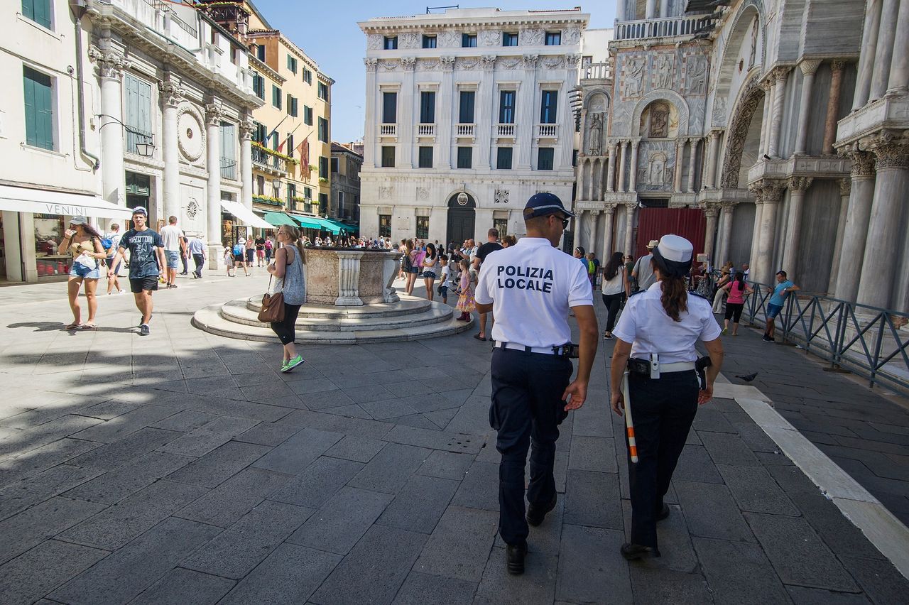 Wspierają karabinierów. Polscy policjanci na ulicach Wenecji