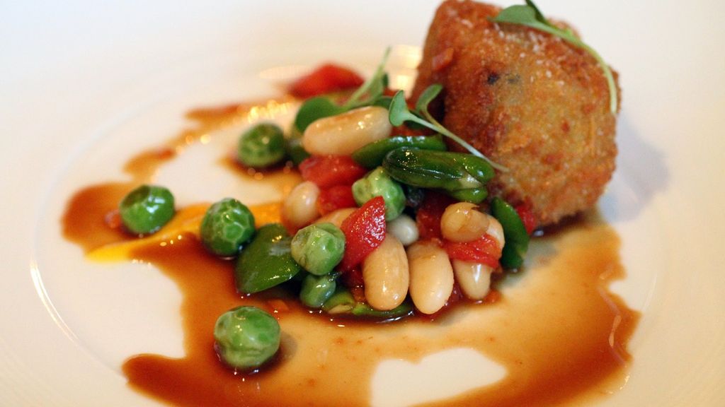 Duszona karkówka z jagnięciny nowozelandzkiej (mięso i tłuszcz)