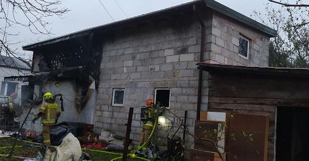 Tragiczny pożar pod Kutnem. Strażacy znaleźli zwęglone ciała seniorów