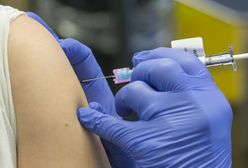 Miliony przypadków skutków ubocznych po szczepionkach na COVID-19? Wyjaśniamy mity wokół tabeli WHO