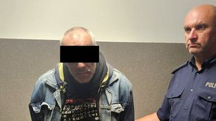 Poniatowa: Włamywacz zaatakował policjanta szablą. W kieszeniach miał dwa granaty i ostrą amunicję