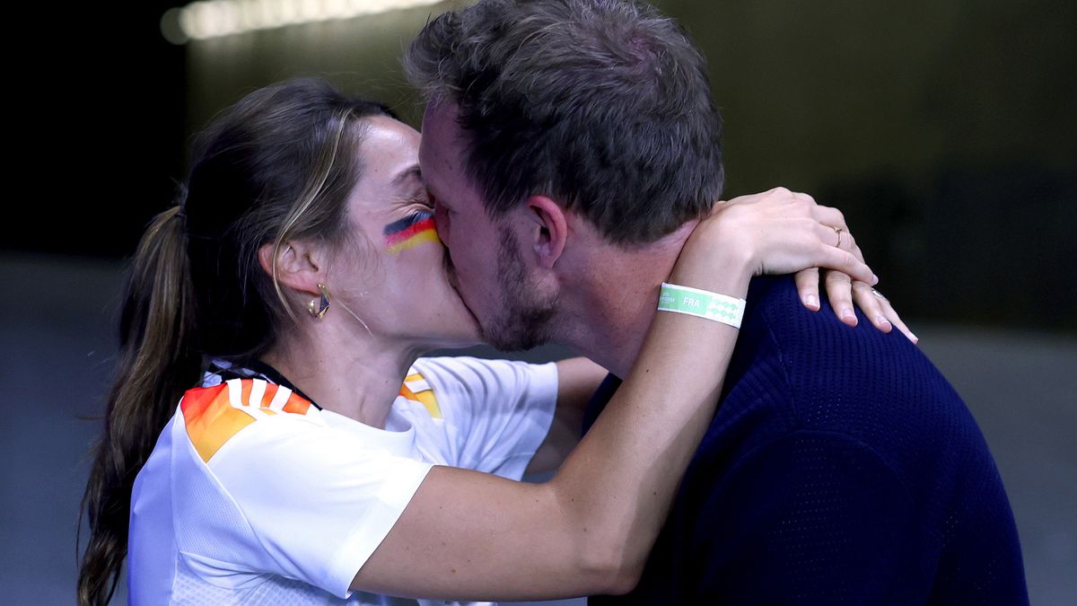 Zdjęcie okładkowe artykułu: Getty Images / Alexander Hassenstein / Na zdjęciu: Julian Nagelsmann wraz ze swoją dziewczyną Leną Wuerzenberger.