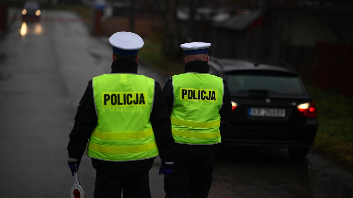 Drogówka zatrzymała nietrzeźwego z zakazem prowadzenia. Zdj. ilustracyjne