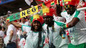 Mundial 2018. Samotna fanka Senegalu w tłumie Polaków. Kapitalne zdjęcie z Lublina