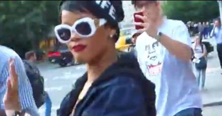 Rihanna do fanki: "SPIEPRZAJ"!