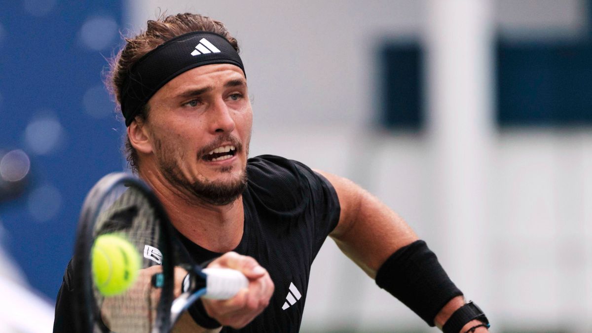 PAP/EPA / ALEX PLAVEVSKI / Na zdjęciu: Alexander Zverev