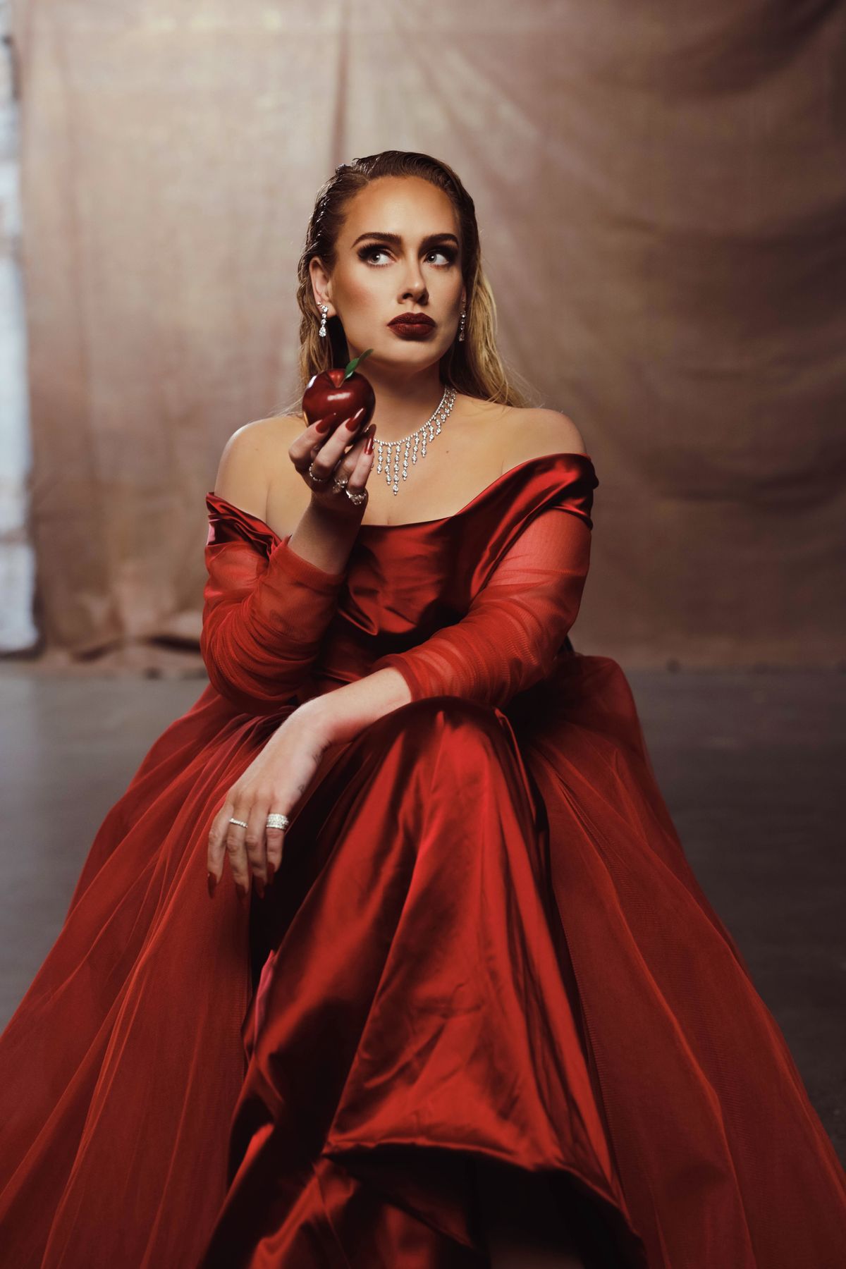 Adele: zobacz teledysk do nowego singla "Oh My God"