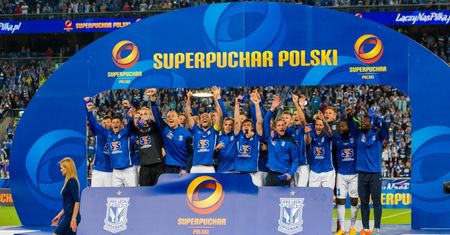 Lech rozpoczyna walkę o pierwsze trofeum sezonu. Przed Kolejorzem starcie w Superpucharze Polski