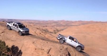 Ford F-150 SVT Raptor na szlaku Hell's Revenge [wideo]