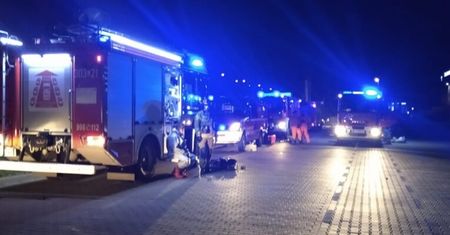 Operator wózka widłowego uszkodził zbiornik ze żrącą substancją