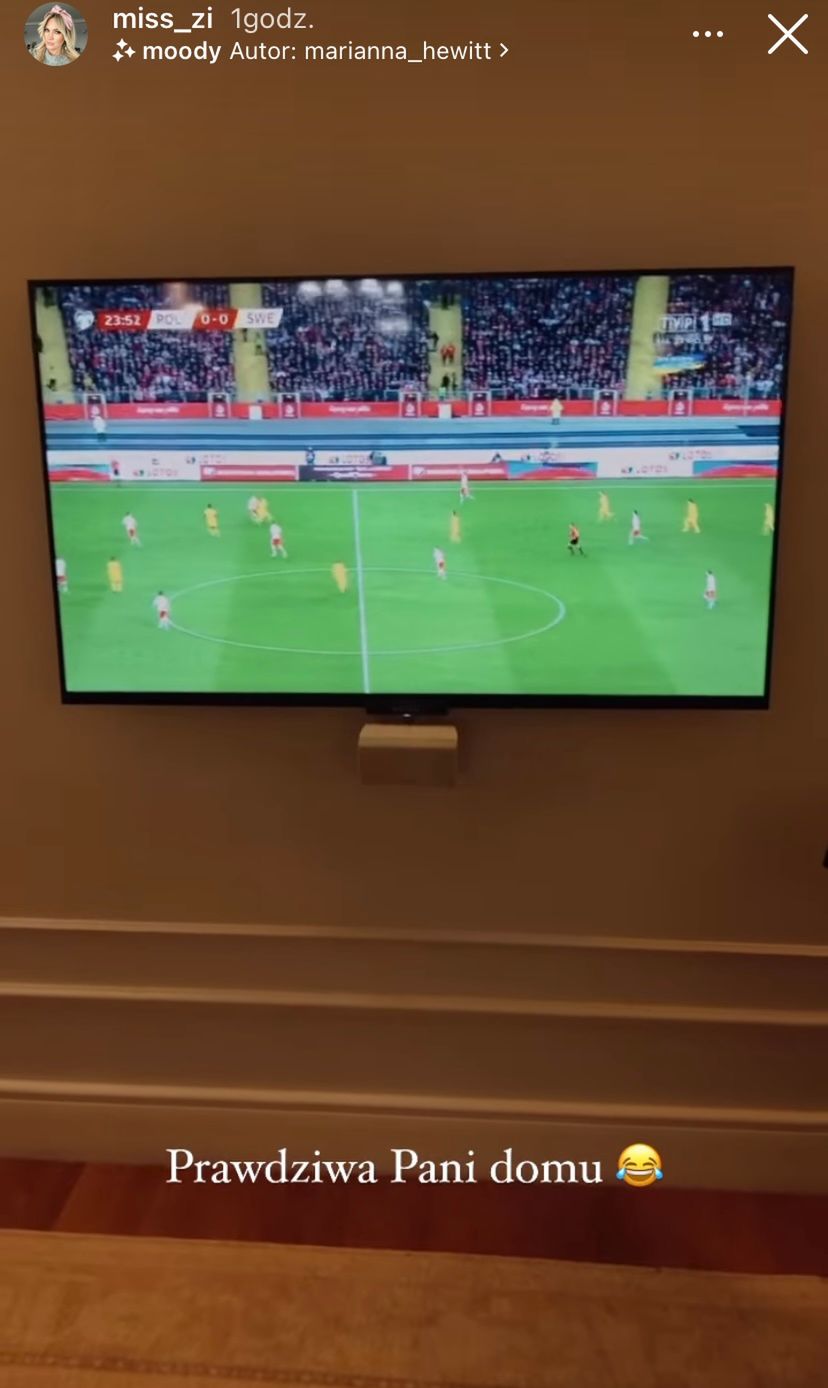 Zosia Ślotała - kibicuje Polsce