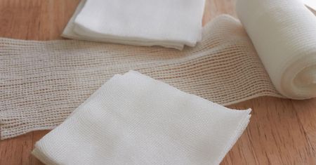Aquacel Ag - właściwości opatrunku, zalety, wskazania, sposób użycia