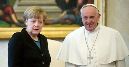 Papież mówił o Angeli Merkel. Wielu będzie zaskoczonych