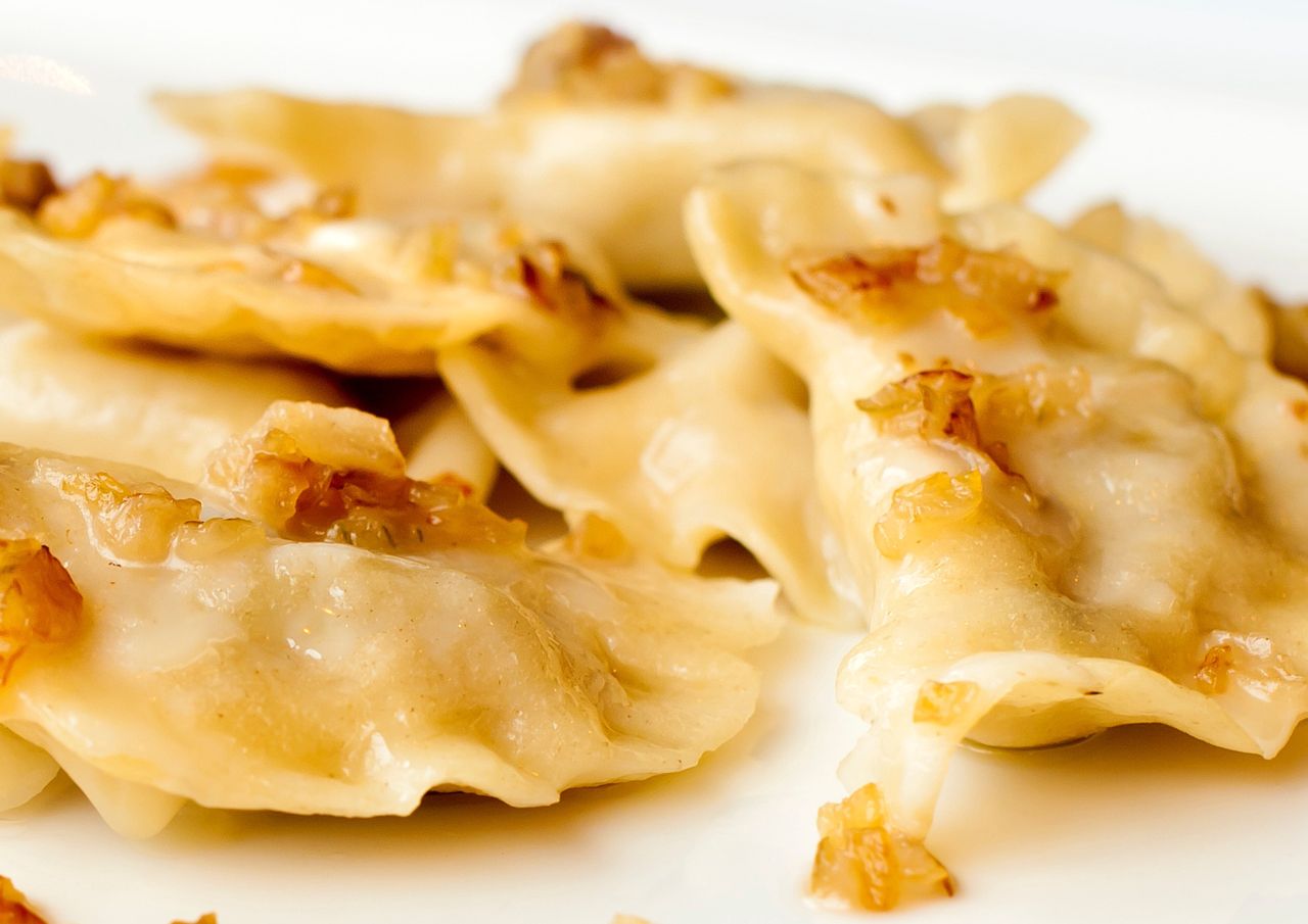 Wigilijne pierogi, które smakują jak u babci. Sekretny składnik zmienia wszystko