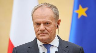 Donald Tusk zabrał głos ws. podwyżek dla nauczycieli. Wskazał na wojsko