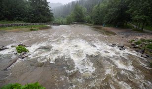 Trudna sytuacja wokół Morskiego Oka. Podtopione szlaki