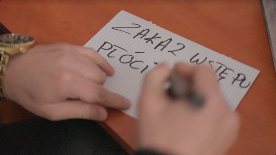 "Zakaz wstępu płóci żeńskiej" - napisał uczestnik. Śmieszne czy straszne?