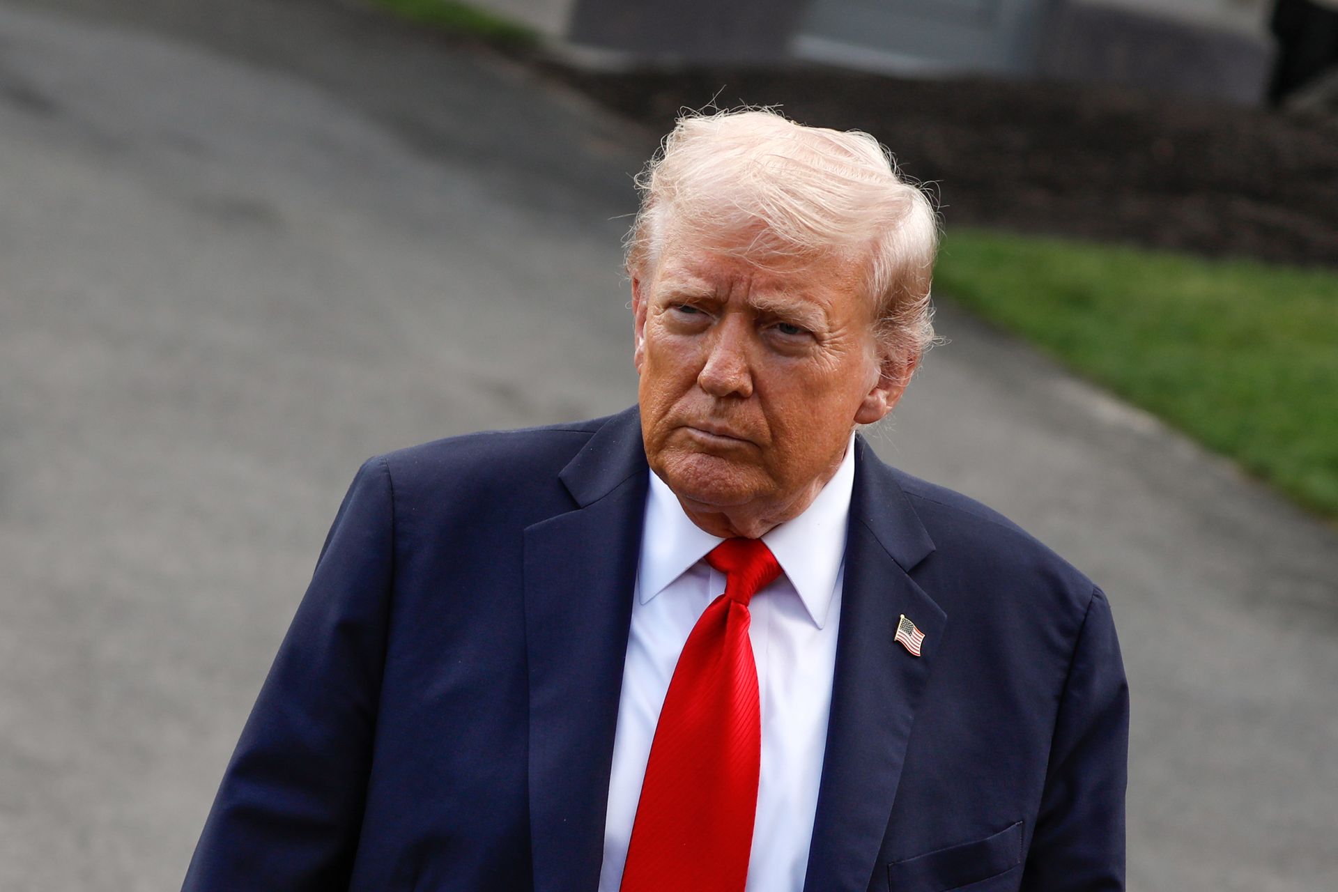 Trump "gotów nałożyć silne sankcje na Rosję". Stawia warunek krajom NATO