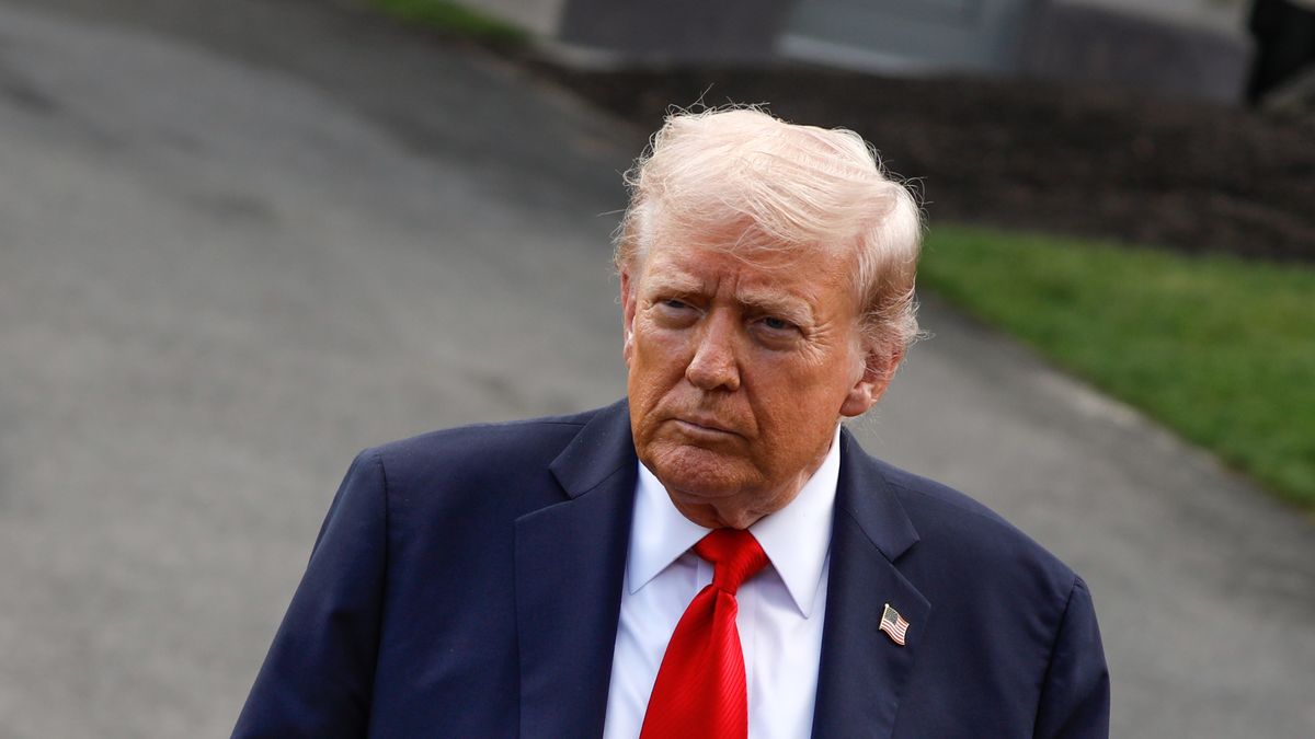 WASHINGTON DC, UNITED STATES - SEPTEMBER 11: United States President Donald Trump speaks to press before his departure at the White House route to attend a New York Yankees baseball game on September 11, 2025 in Washington, DC, United States. (Photo by Yasin Ozturk/Anadolu via Getty Images)