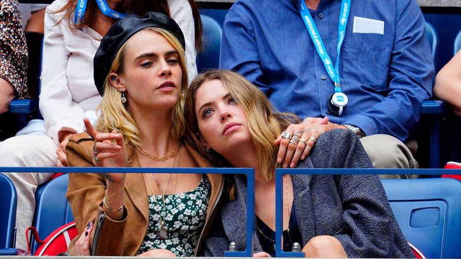 Cara Delavinge i Ashley Benson celebrują swoją miłość 