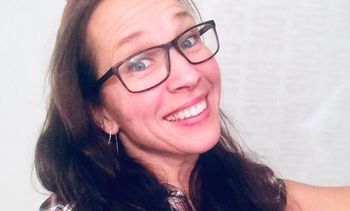 Miała 5 procent szans. Urodziła trojaczki mając 50 lat