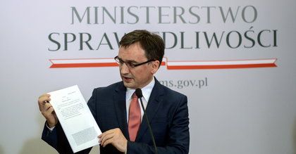 Ustawa przeciw lichwiarskim pożyczkom. Ziobro zapowiada zmiany w prawie