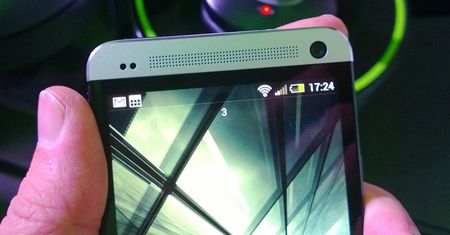 Rynkowa premiera HTC One przesunięta
