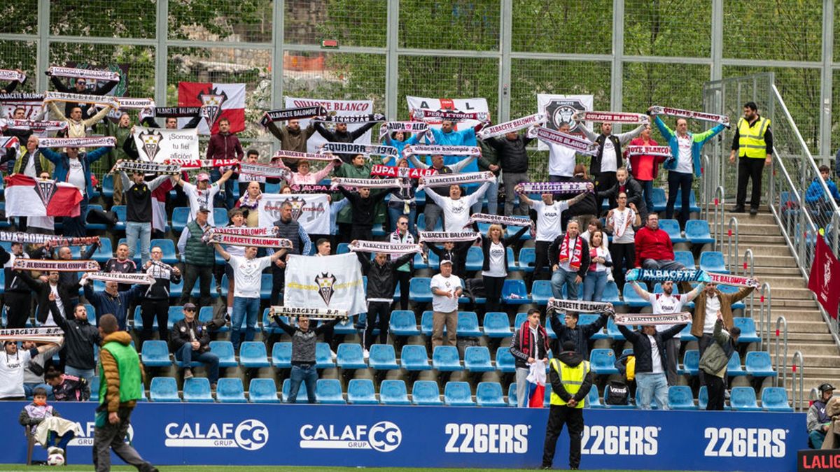 Getty Images / Martin Silva Cosentino/NurPhoto / Na zdjęciu: kibice Albacete