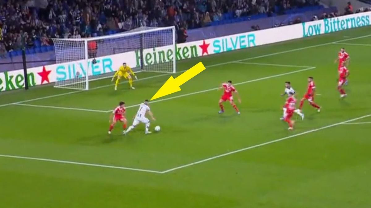 Twitter / Polsat Sport / Na zdjęciu: gol Andera Barrenetxei (Real Sociedad) w meczu z Benfiką Lizbona