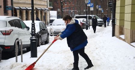 Pogoda. "Bestia ze Wschodu" powraca. "Nie odkładajcie zimowych ubrań"